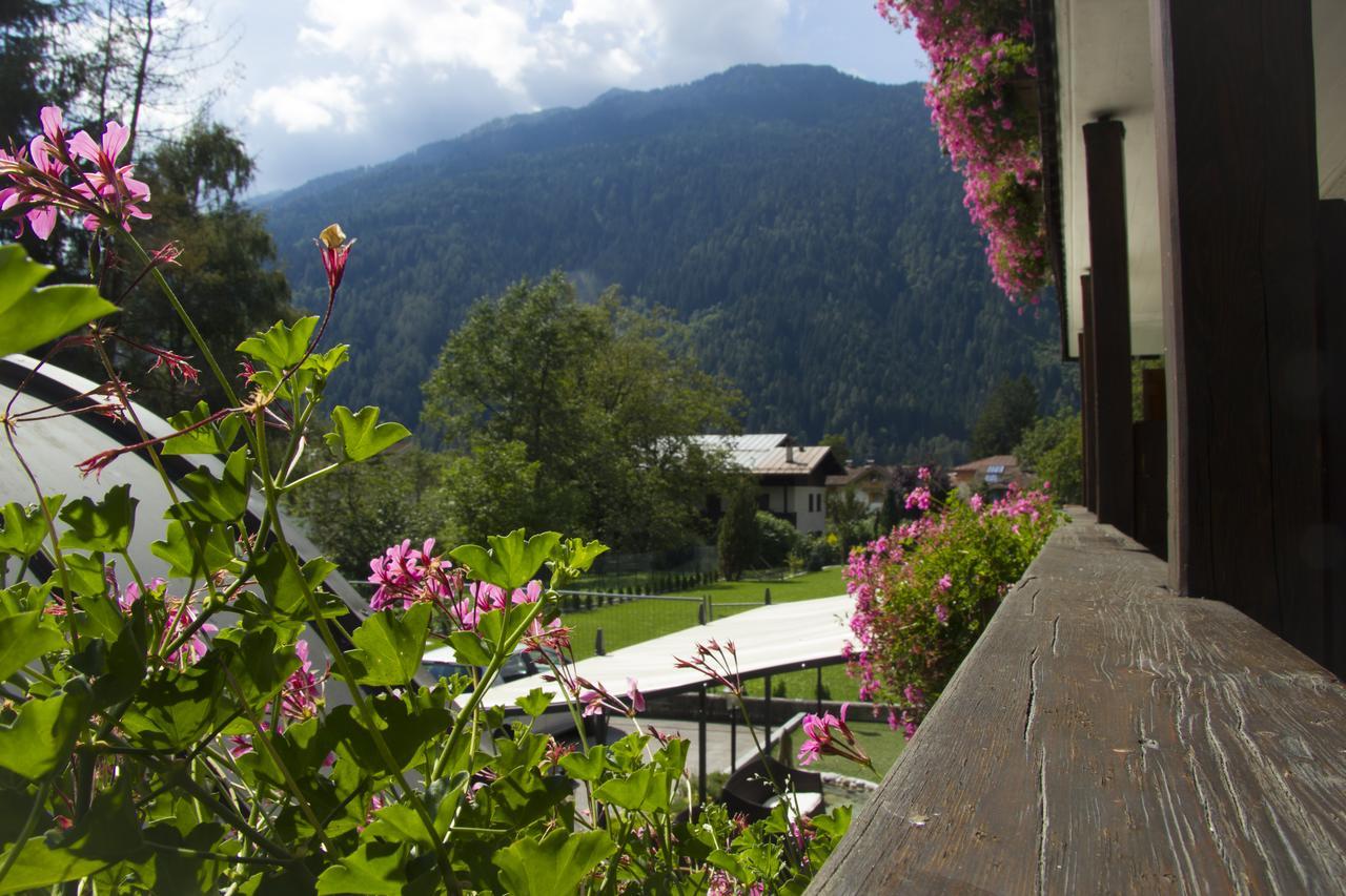 Hotel Lory Pinzolo Εξωτερικό φωτογραφία