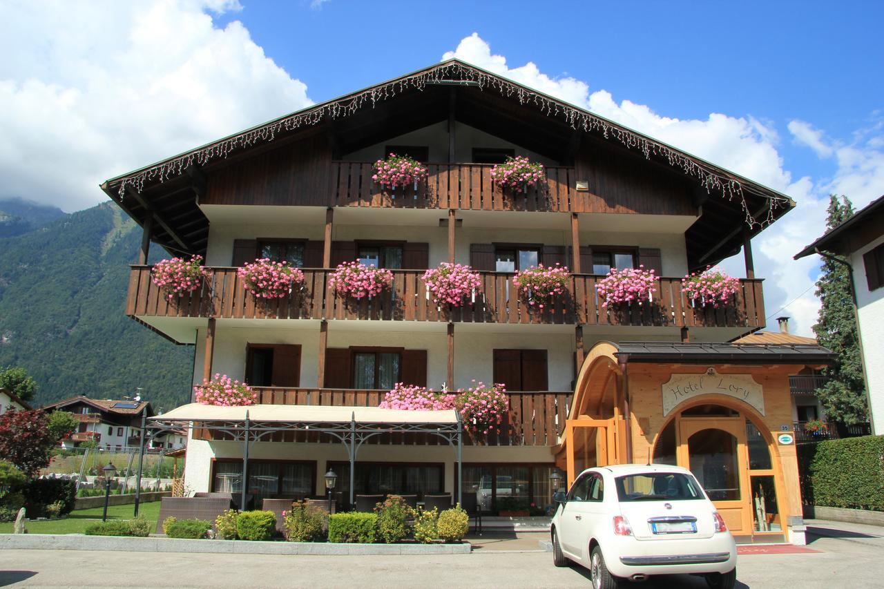 Hotel Lory Pinzolo Εξωτερικό φωτογραφία