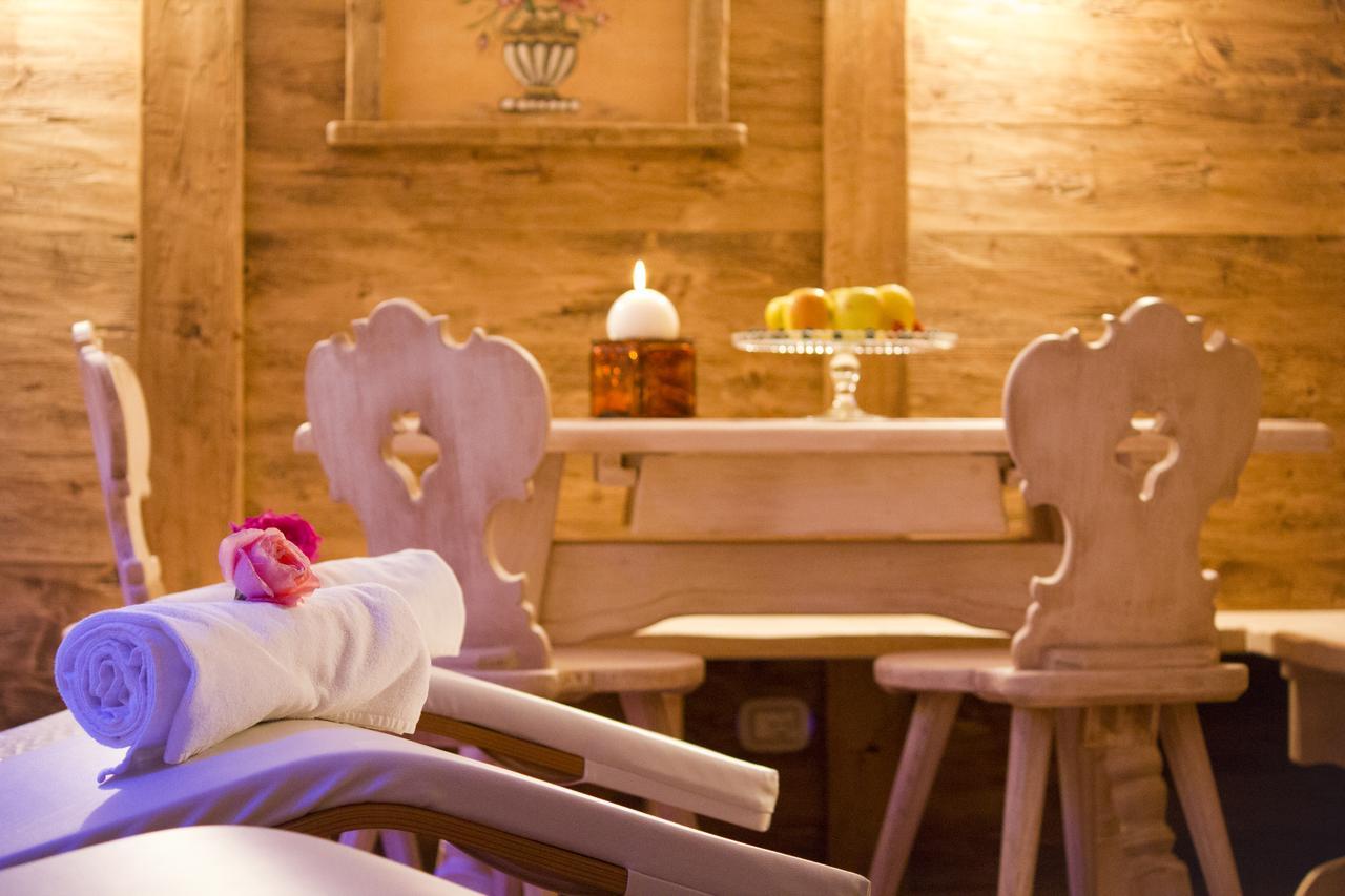 Hotel Lory Pinzolo Εξωτερικό φωτογραφία